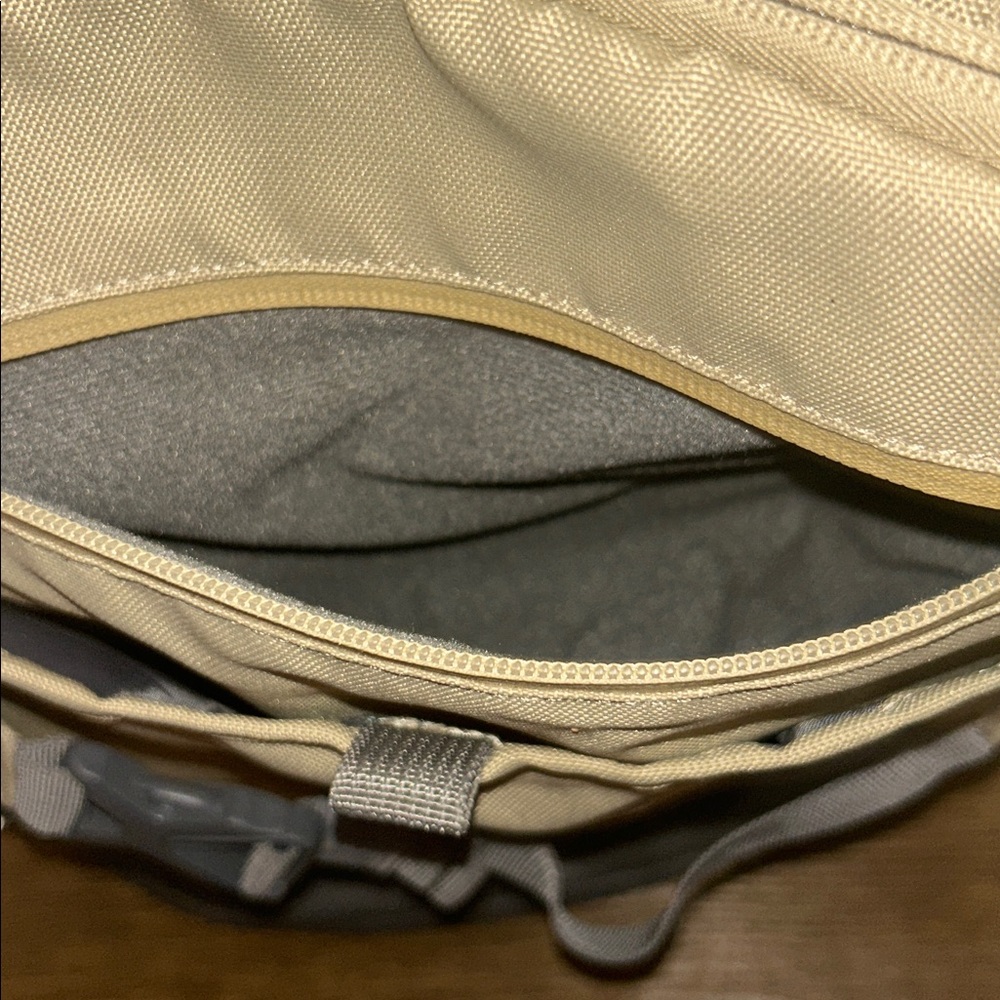 Wayfarer Go Pack Hiking Backpack - Picture 6 of 11